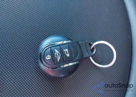 2017 Mini Clubman Cooper S z USA, uszkodzony, nr VIN WMWLU5C54H2E83725